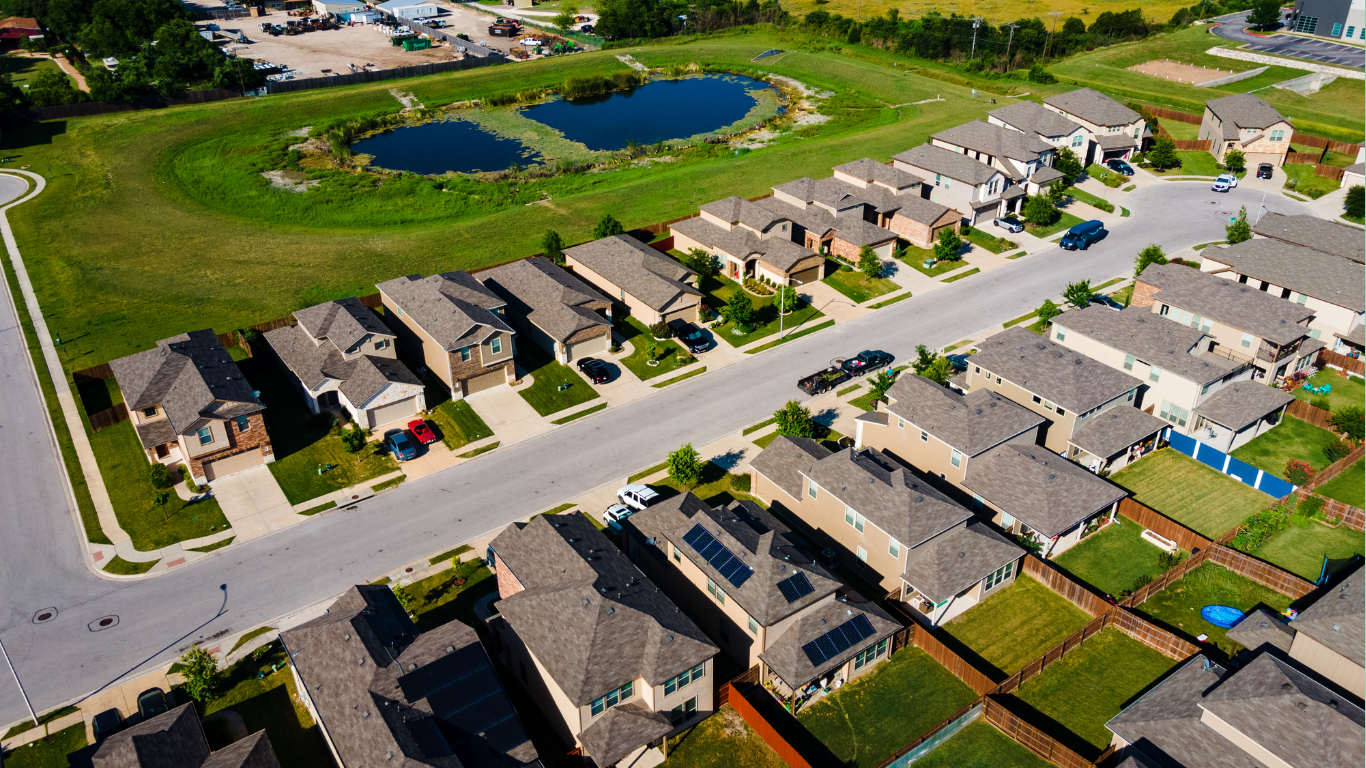 Navigating the Southwest Florida Real Estate Market Like a Pro Residential community representing the Southwest Florida real estate market.